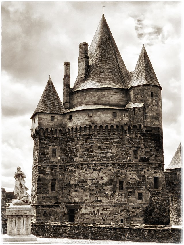 wwI memorial, Vitré, Brittany